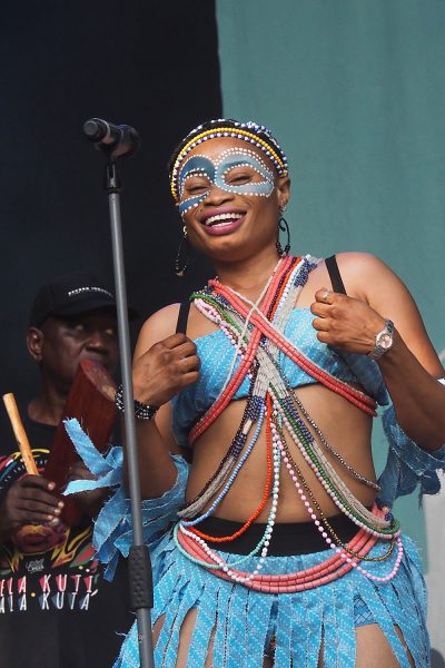 Rudolstadt-Festival 2019: Seun Kuti & Egypt 80: Joy Ayomide Opara (Foto: Andreas Kuhrt)