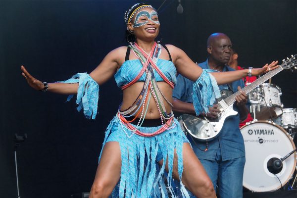 Rudolstadt-Festival 2019: Seun Kuti & Egypt 80: Joy Ayomide Opara (Foto: Andreas Kuhrt)