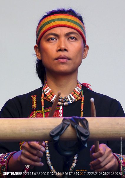 Foto-Kalender 2021 Rudolstat-Festival: Tai Siao-Chun . Small Island Big Song (Foto: Andreas Kuhrt)