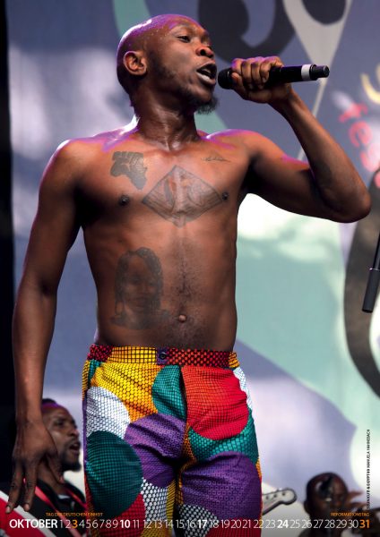 Foto-Kalender 2021 Rudolstat-Festival: Seun Kuti & Egypt 80 (Foto: Manuela Hahnebach)