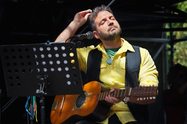 Rudolstadt Festival 2022: Officine Meridionali Orchestra: Luca Attura (Foto: Andreas Kuhrt)