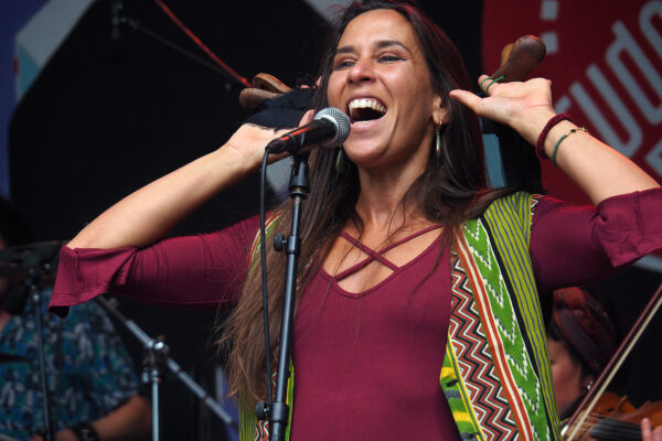 Rudolstadt Festival 2022: Officine Meridionali Orchestra: Lavinia Mancusi (Foto: Andreas Kuhrt)