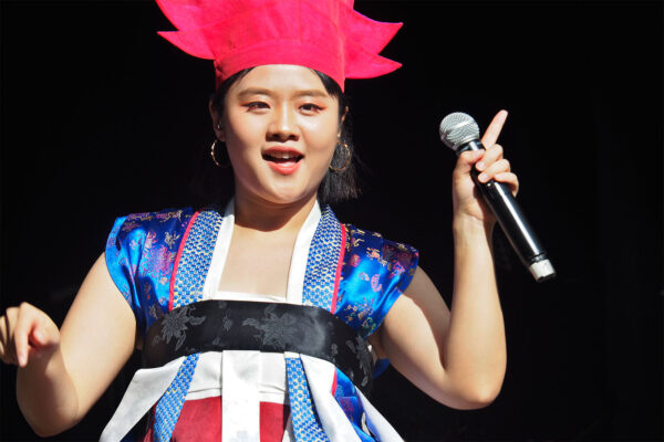 Rudolstadt Festival 2022: AK Dan Gwang Chil (ADG7): Hee Rim Wang (Foto: Andreas Kuhrt)