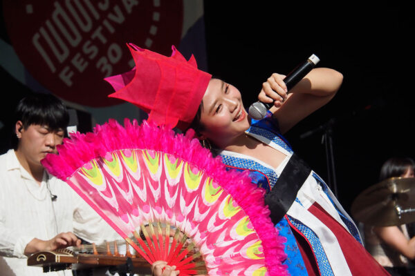 Rudolstadt Festival 2022: AK Dan Gwang Chil (ADG7): Hee Rim Wang (Foto: Andreas Kuhrt)