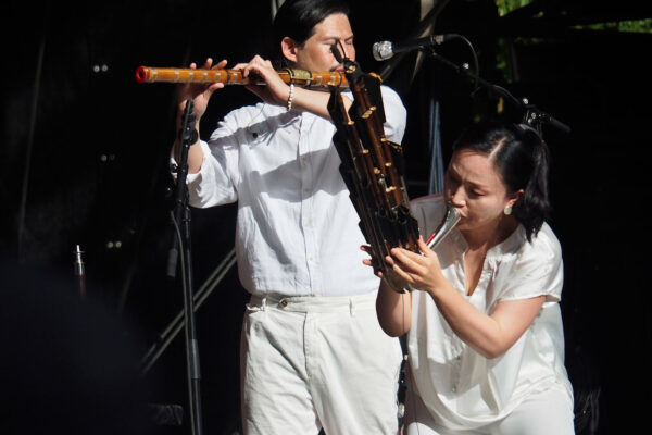 Rudolstadt Festival 2022: AK Dan Gwang Chil (ADG7): Hyun Soo Kim, Hyang Hee Lee (Foto: Andreas Kuhrt)