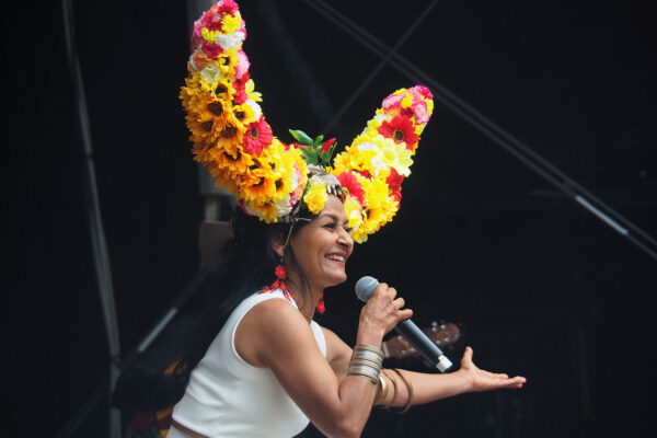 Rudolstadt Festival 2022: Cimarrón: Ana Veydó (Foto: Andreas Kuhrt)