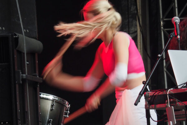 Rudolstadt Festival 2022: Pussy Riot: Diana Burkot (Foto: Andreas Kuhrt)