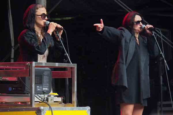 Rudolstadt Festival 2022: Pussy Riot: Maria Aljochina, Olga Borisowa (Foto: Andreas Kuhrt)