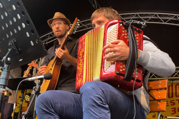 Rudolstadt Festival 2022: Verändler: Jürg Nietlispach, Fränggi Gehrig (Foto: Andreas Kuhrt)