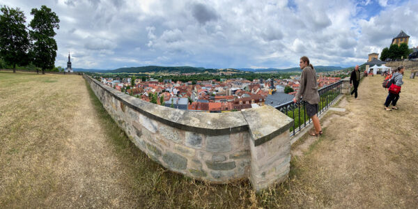 Rudolstadt Festival 2022: Burgterrasse (Foto: Andreas Kuhrt)