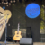 Rudolstadt Festival 2022: Konzertbühne Heinepark: eine Gitarre mit einer Saite (Foto: Andreas Kuhrt)