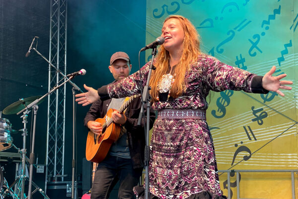 Rudolstadt Festival 2022: Aleksander Sjølie, Kajsa Balto (Foto: Andreas Kuhrt)