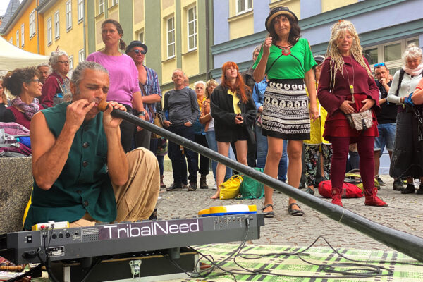 Rudolstadt Festival 2022: TribalNeed: Riccardo Moretti (Foto: Andreas Kuhrt)