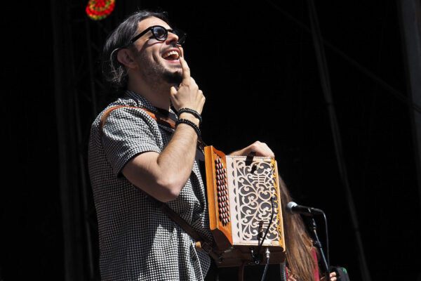 Rudolstadt Festival 2022: Officine Meridionali Orchestra: Giuliano Gabriele (Foto: Manuela Hahnebach)