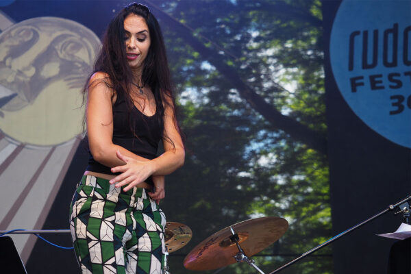 Rudolstadt Festival 2022: Sofia Rei: Sabrina Romero (Foto: Manuela Hahnebach)