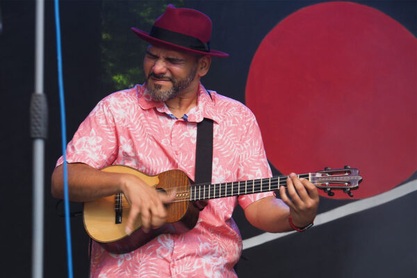 Rudolstadt Festival 2022: Sofia Rei: Jorge Glem (Foto: Manuela Hahnebach)