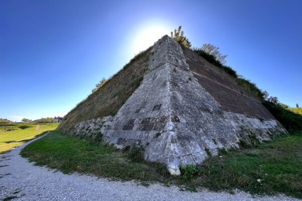 Tour Friaul 2023: Palmanova: Bastion (Foto: Manuela Hahnebach)