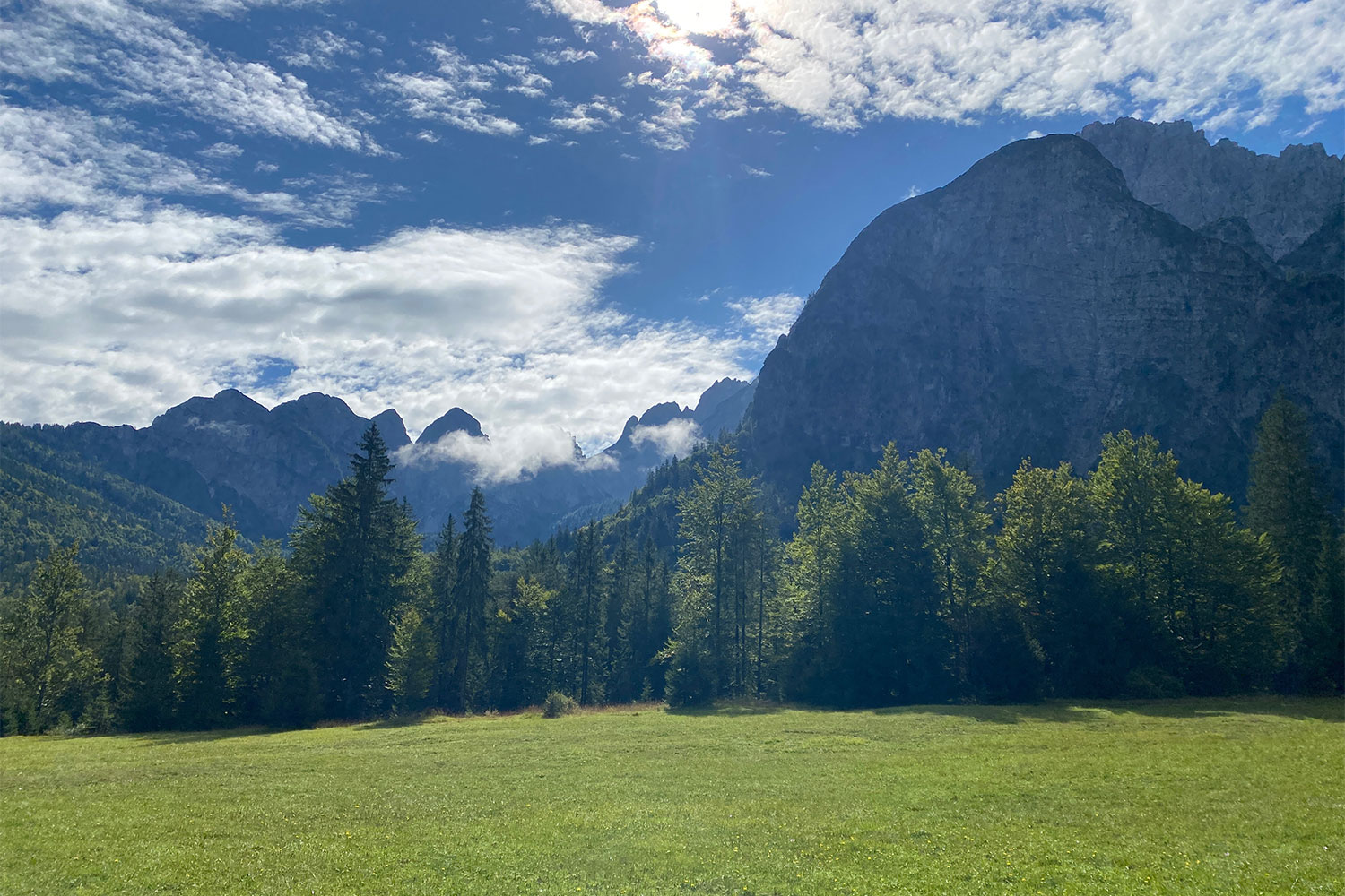 Tour Friaul 2023: Val Saisera: Blick in Richtung Osten (Slowenien) (Foto: Andreas Kuhrt)