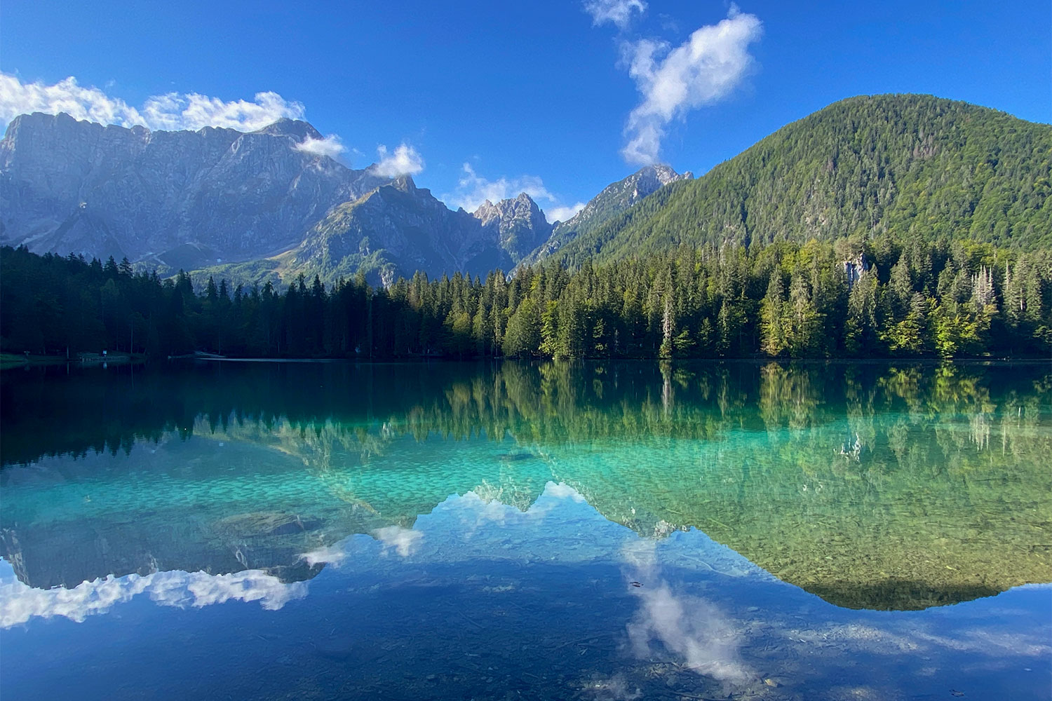 Tour Friaul 2023: unterer Fusine-See (Lago di Fusine inferiore) (Foto: Andreas Kuhrt)