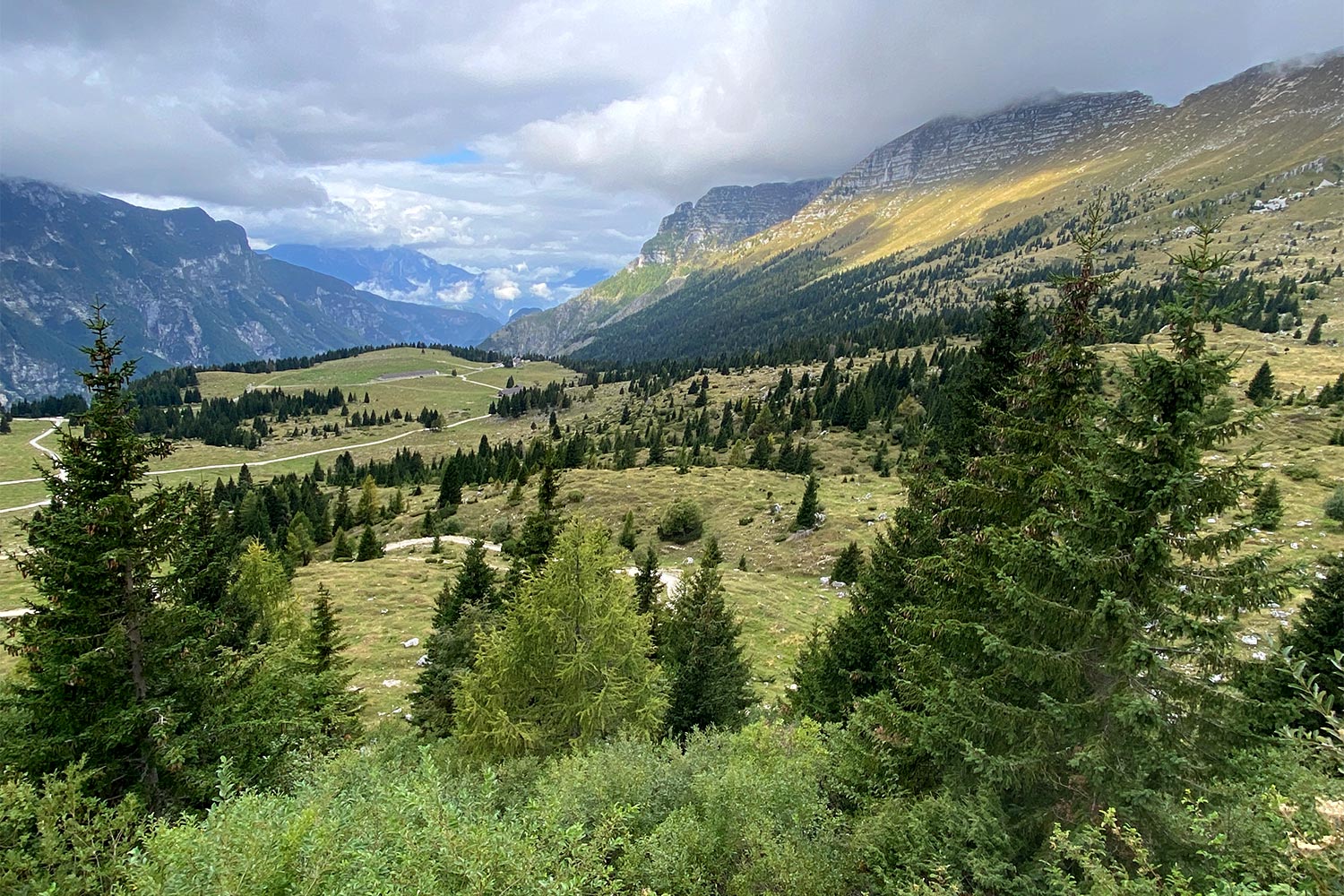 Tour Friaul 2023: Altopiano del Montasio (Foto: Andreas Kuhrt)