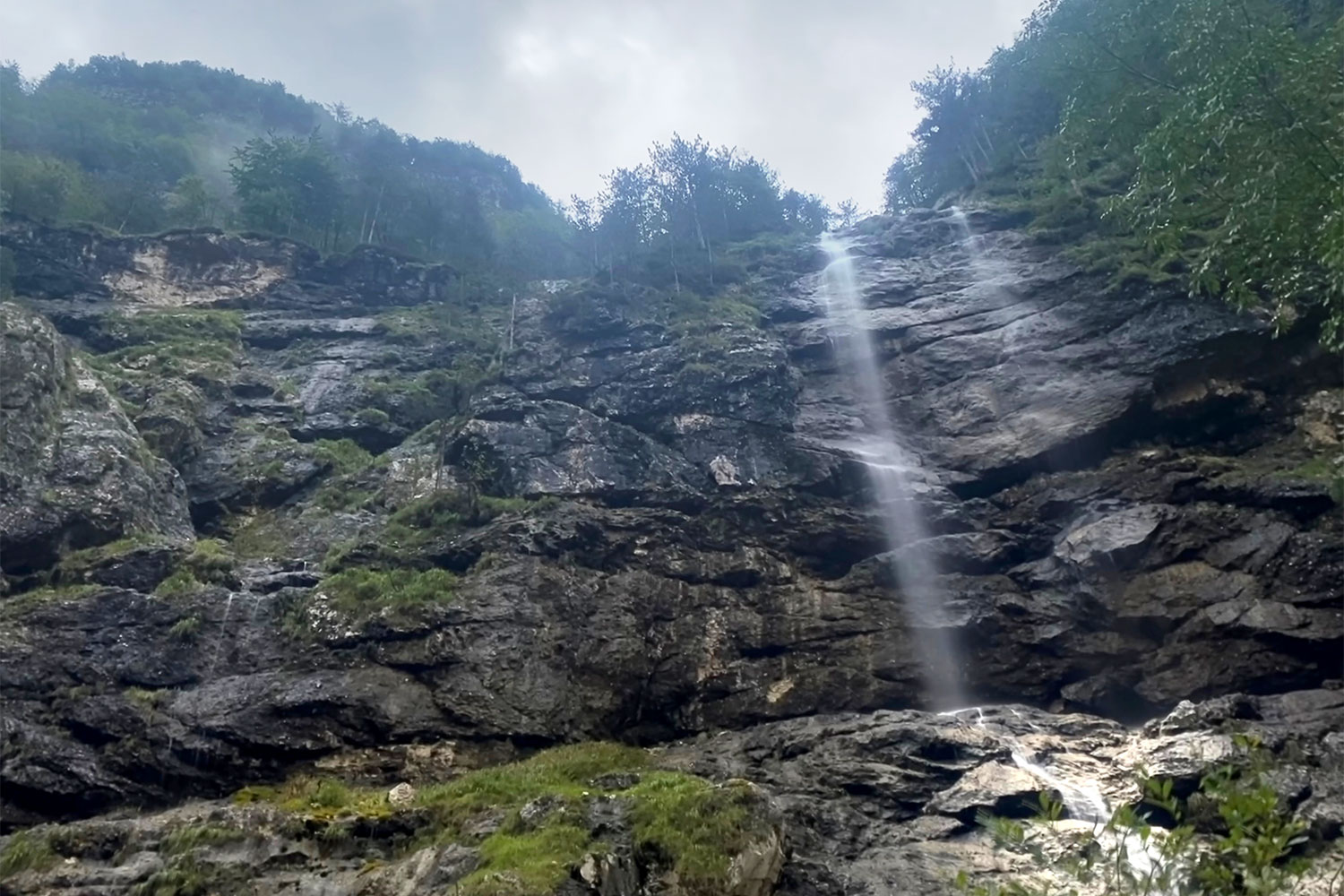 Tour Friaul 2023: Raccolana-Tal: Cascata Repeleit (Foto: Andreas Kuhrt)