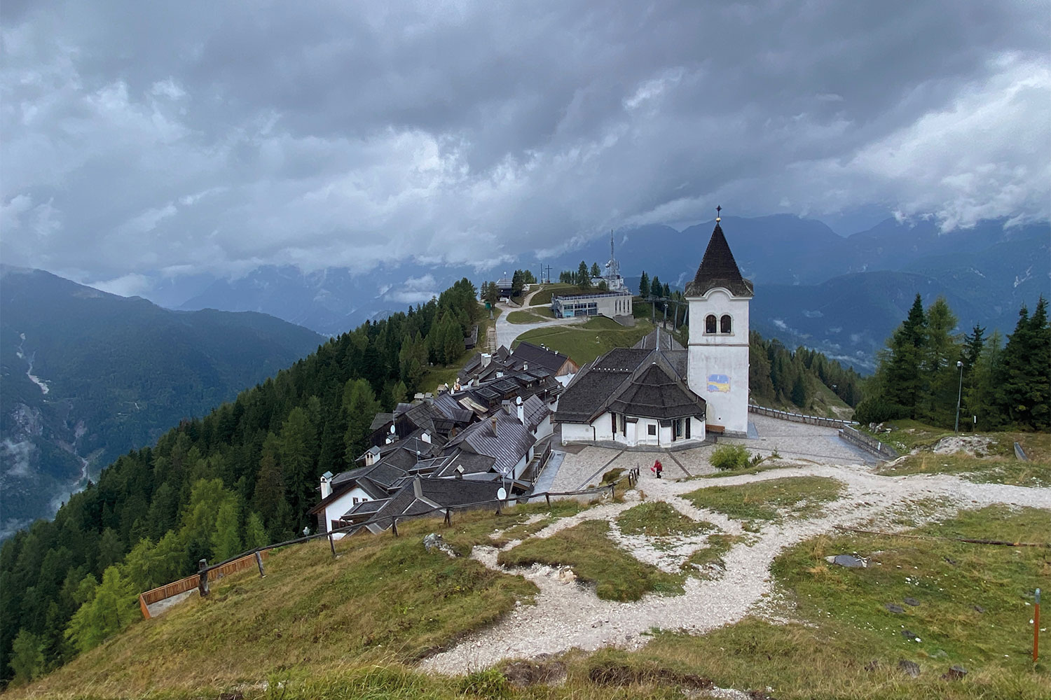 Tour Friaul 2023: Wallfahrtskirche Monte Lussari (Santuario del Monte Lussari) (Foto: Andreas Kuhrt)