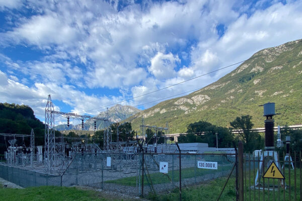 Tour Friaul 2023: Lago di Cavazzo: Wasserkraftwerk bei Somplago (Foto: Andreas Kuhrt)