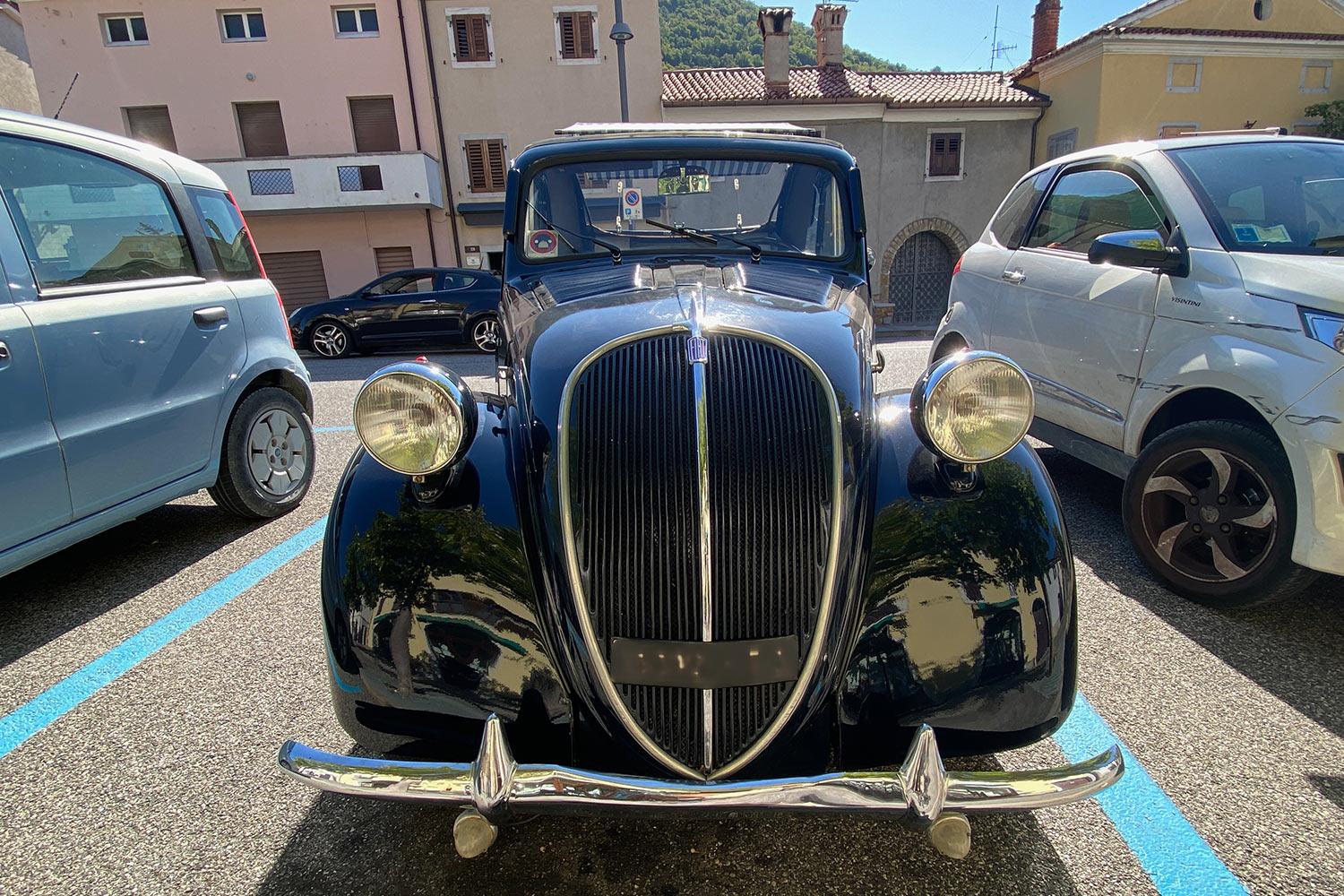 Tour Friaul 2023: Bagnoli della Rosandra: Oldtimer Fiat Topolino 500 (Foto: Andreas Kuhrt)
