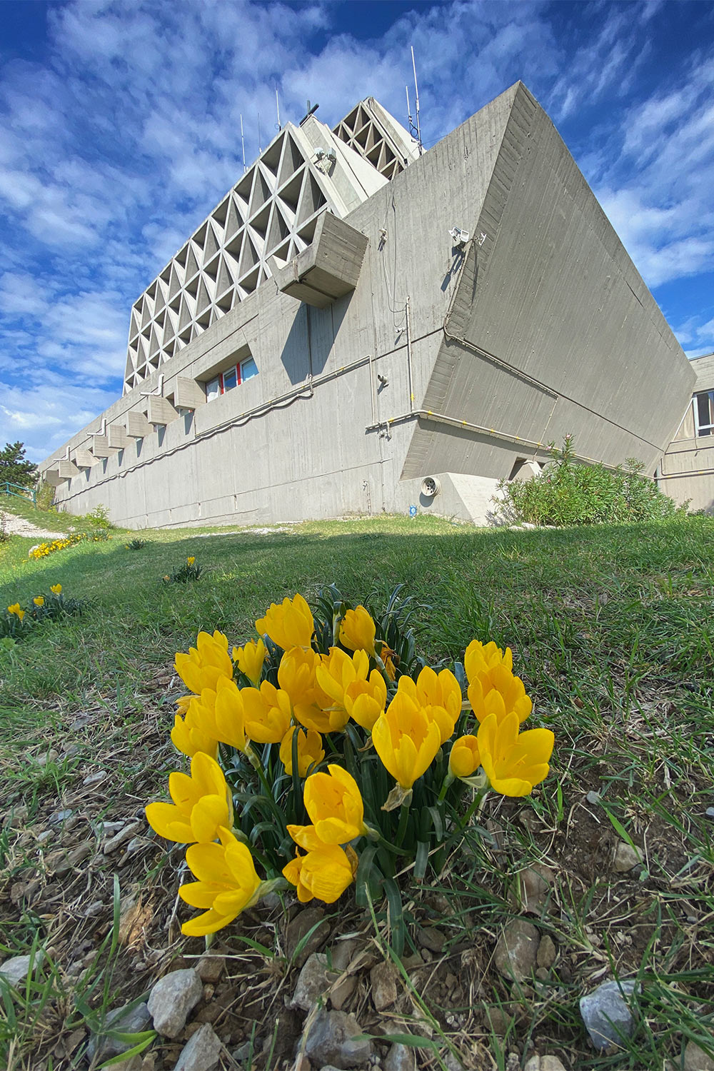 Tour Friaul 2023: Wallfahrtskirche Monte Grisa (Foto: Andreas Kuhrt)
