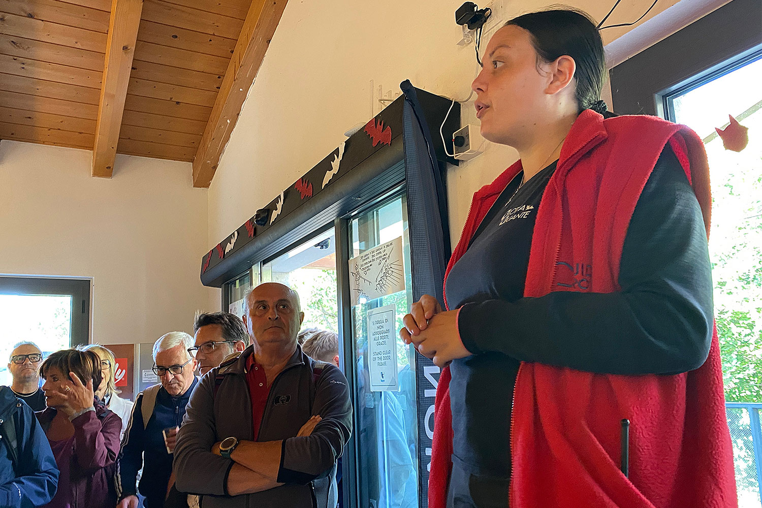 Tour Friaul 2023: Grotta Gigante: Höhlenführerin (Foto: Andreas Kuhrt)