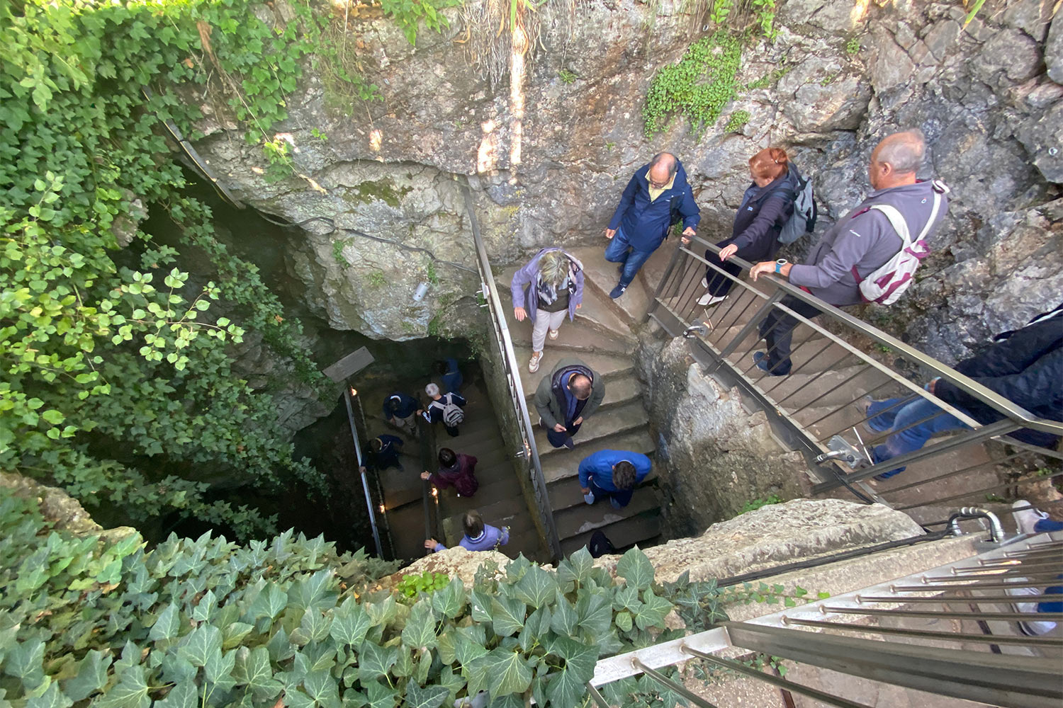 Tour Friaul 2023: Grotta Gigante: Höhleneingang (Foto: Andreas Kuhrt)