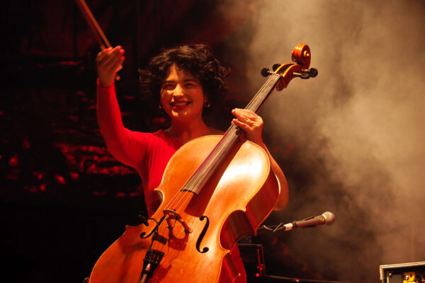 Rudolstadt-Festival 2023: Ana Carla Maza (Kuba/Frankreich) (Foto: Andreas Kuhrt)