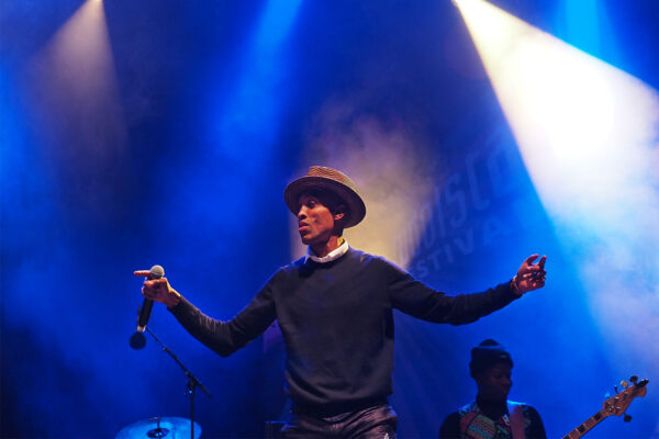 Rudolstadt-Festival 2023: Adé Bantu (Nigeria) (Foto: Manuela Hahnebach)