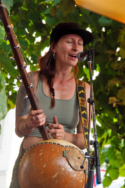 Rudolstadt-Festival 2023: Kerchanga: Oliwia Urbańska (Polen) (Foto: Andreas Kuhrt)