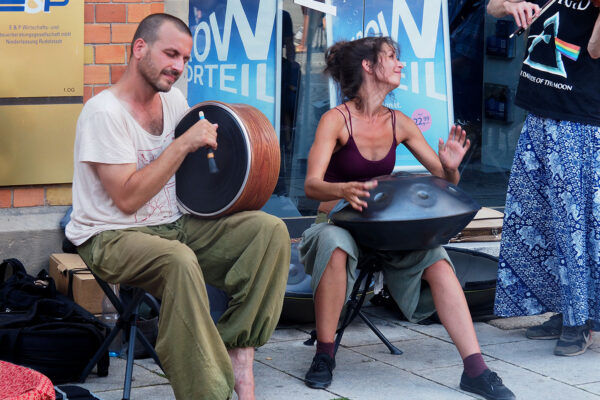 Rudolstadt-Festival 2023: Mandàra: Andreas Koller, Pia Greenaway, Hauke I. Marquard (Augsburg) (Foto: Andreas Kuhrt)