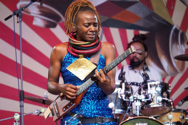 Rudolstadt-Festival 2023: Pamela Badjogo (Gabun/Frankreich) (Foto: Manuela Hahnebach)