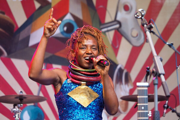 Rudolstadt-Festival 2023: Pamela Badjogo (Gabun/Frankreich) (Foto: Manuela Hahnebach)