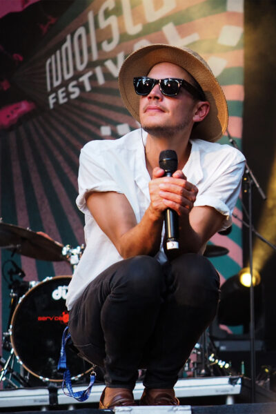 Rudolstadt-Festival 2023: The Slow Show: Rob Goodwin (England/Düsseldorf) (Foto: Manuela Hahnebach)