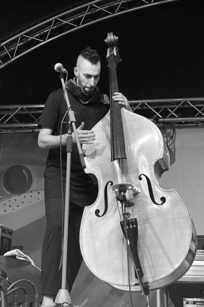 Rudolstadt-Festival 2023: Yamma Ensemble: Avri Borochov (Israel) (Foto: Andreas Kuhrt)