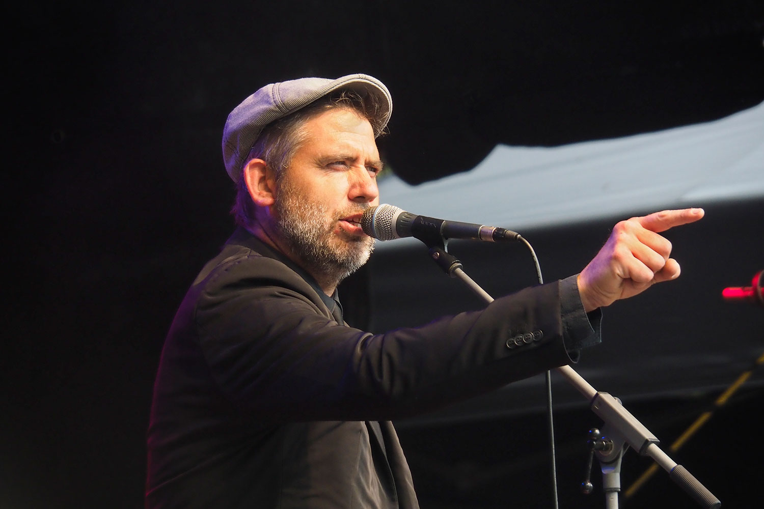 Rudolstadt Festival 2024: Konzertbühne im Heinepark: La Gâpette: Rodolphe Cornier (Foto: Andreas Kuhrt)