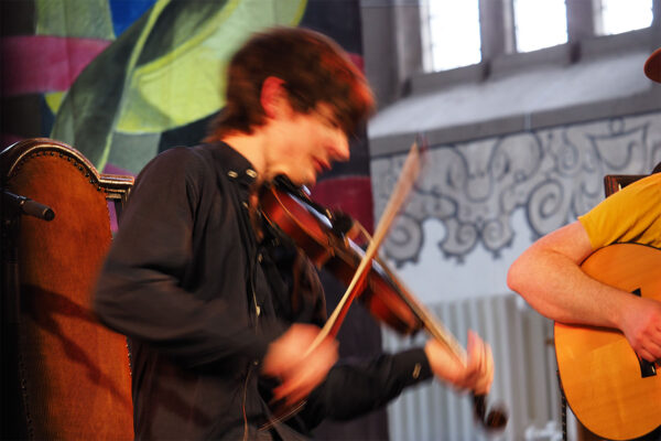 Rudolstadt Festival 2024: Stadtkirche: Ryan Young (Foto: Manuela Hahnebach)