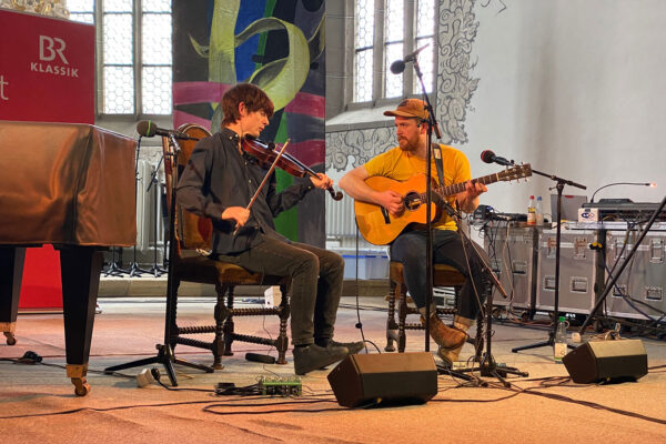 Rudolstadt Festival 2024: Stadtkirche: Ryan Young + Owen Sinclair (Foto: Andreas Kuhrt)