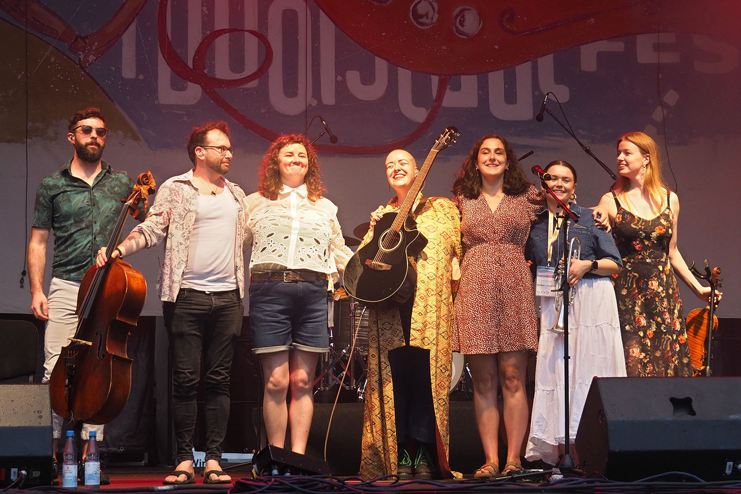 Rudolstadt Festival 2024: Große Bühne Heidecksburg: Emma Langford + Band (Foto: Manuela Hahnebach)