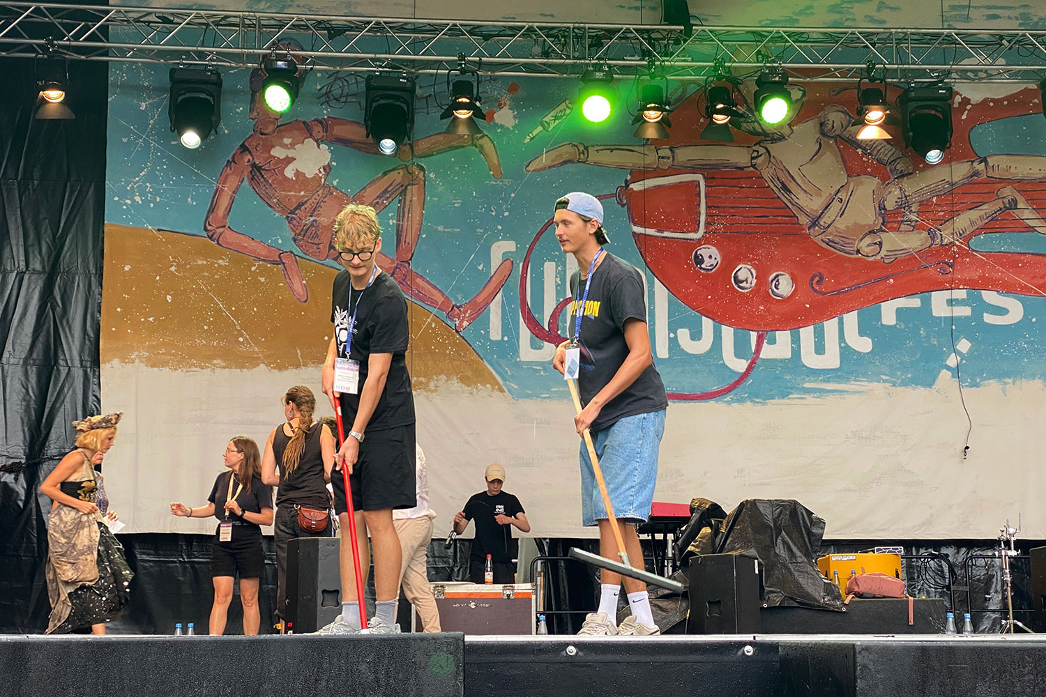 Rudolstadt Festival 2024: Große Bühne Heidecksburg: Regenguss (Foto: Andreas Kuhrt)