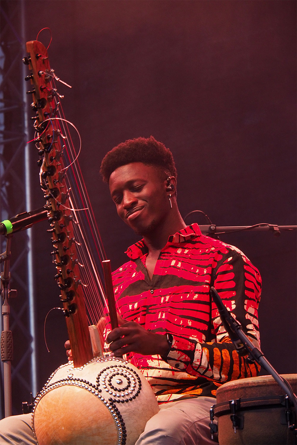 Rudolstadt Festival 2024: Burgterrasse: Momi Maiga (Foto: Manuela Hahnebach)