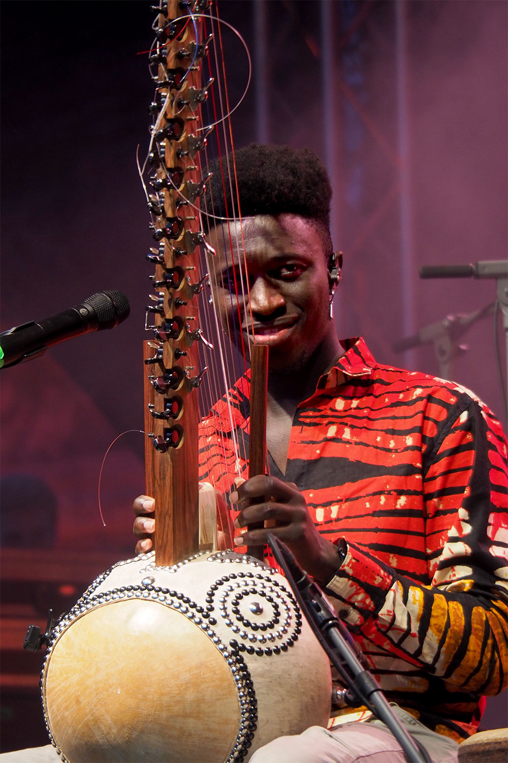Rudolstadt Festival 2024: Burgterrasse: Momi Maiga (Foto: Manuela Hahnebach)