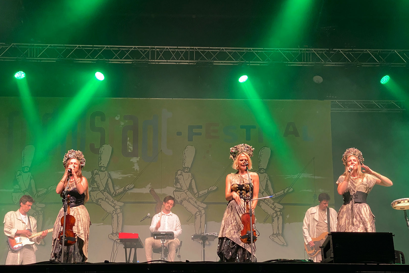 Rudolstadt Festival 2024: Große Bühne Marktplatz: Tautumeitas (Foto: Andreas Kuhrt)