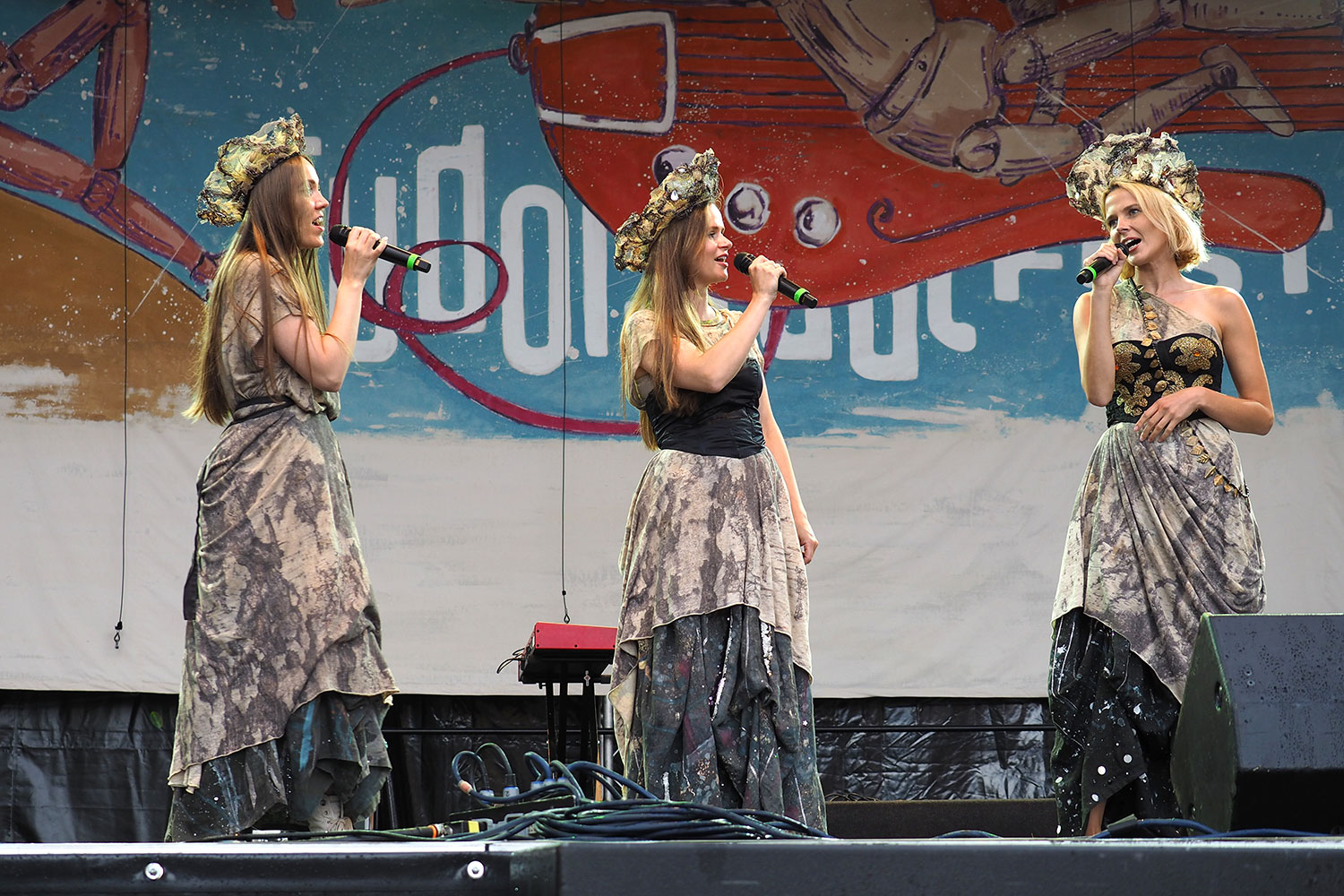 Rudolstadt Festival 2024: Große Bühne Heidecksburg: Tautumeitas (Foto: Manuela Hahnebach)