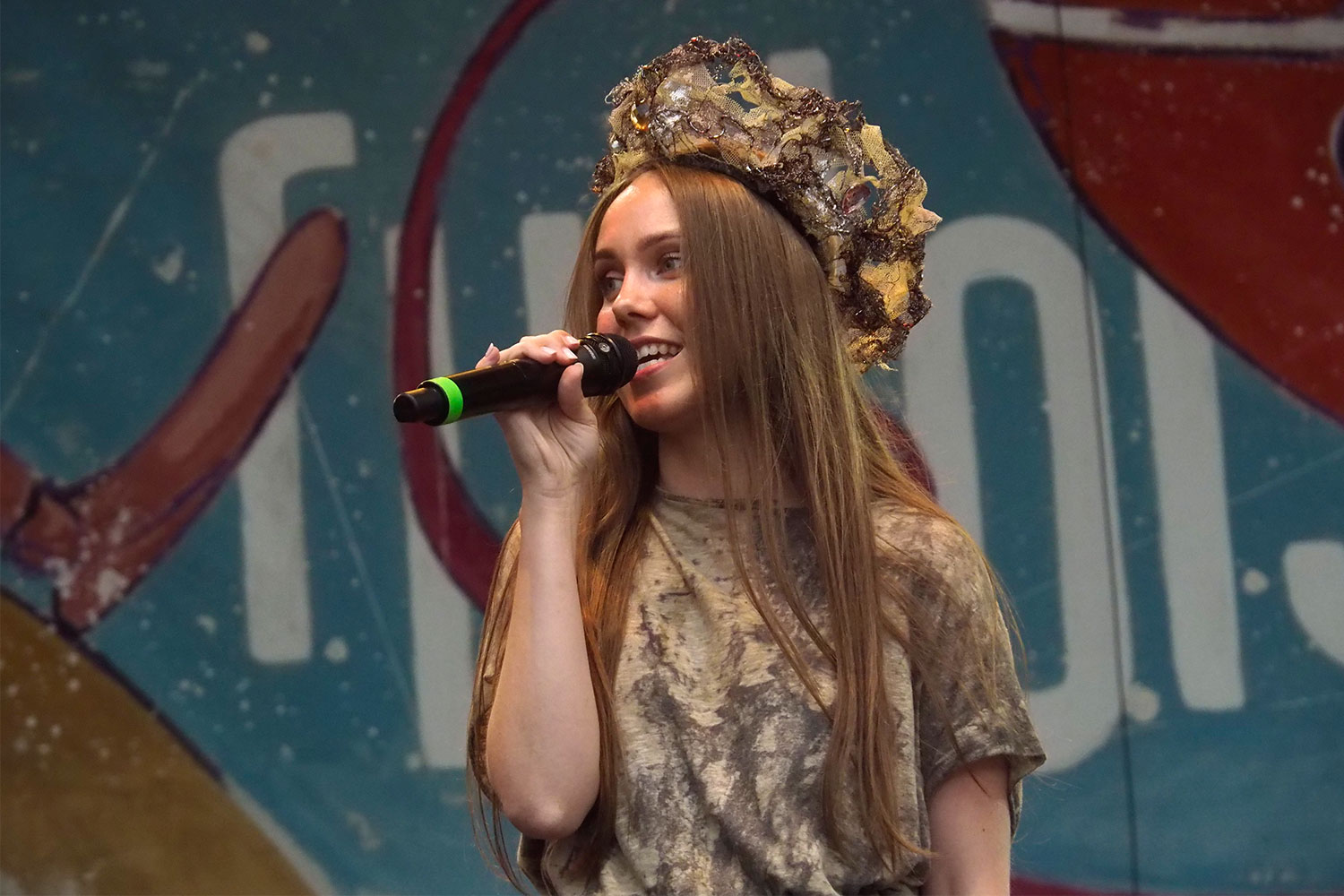 Rudolstadt Festival 2024: Große Bühne Heidecksburg: Tautumeitas: Ilona Dzērve (Foto: Andreas Kuhrt)