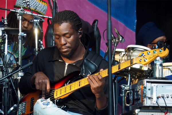 Rudolstadt Festival 2024: Julian Marley + The Uprising: Andrew "Chaco" Edwards (Foto: Andreas Kuhrt)